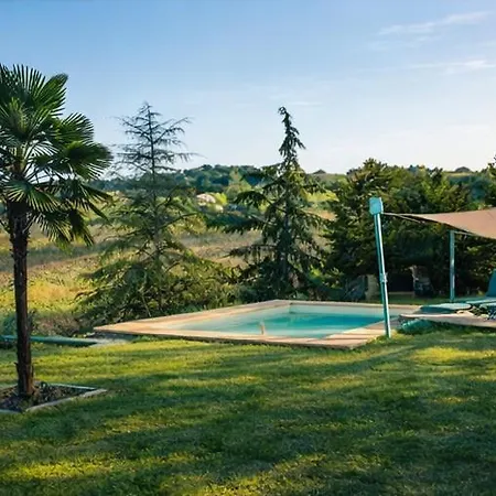 Chalet Con Piscina 